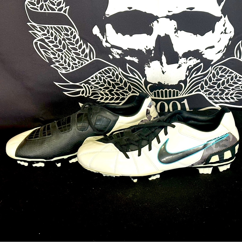 🔥🔥 NIKE AIR ZOOM. Total 90.